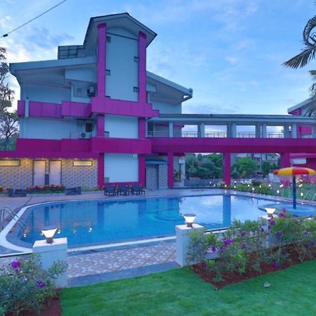 Imperial Grande Resort Lonavala Eksteriør billede