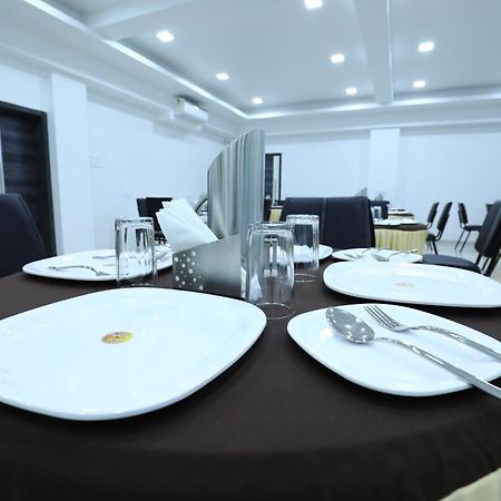 Imperial Grande Resort Lonavala Eksteriør billede
