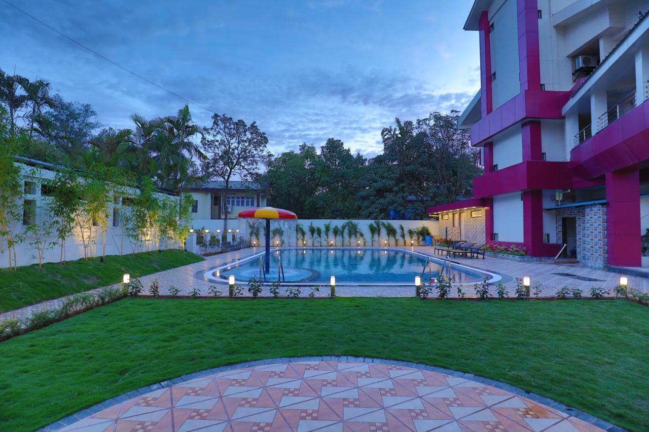 Imperial Grande Resort Lonavala Eksteriør billede